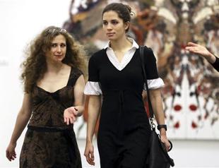 Madonna to share stage with freed Pussy Riot members