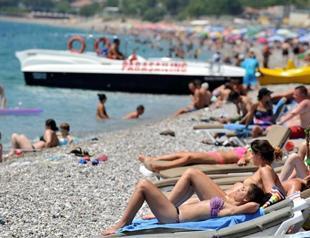 Turkey raises tourism income 11.4 percent despite political setbacks