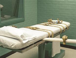 Oklahoma botches execution, raising questions on death penalty in US