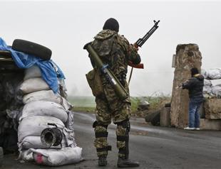 New rebel violence in east Ukraine as helpless Kiev looks on