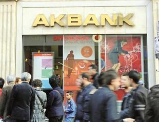 Turkish lenders post declining profits in first quarter