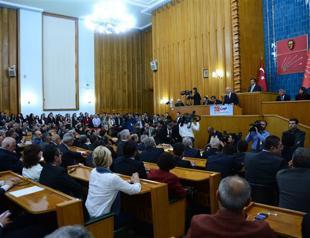 Main opposition CHP leader partially renews executive team