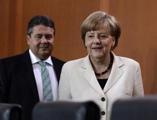 Merkel calls for restraint in Erdoğans visit in second interview