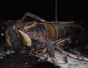 Train and tanker collide in southern Turkey, one killed