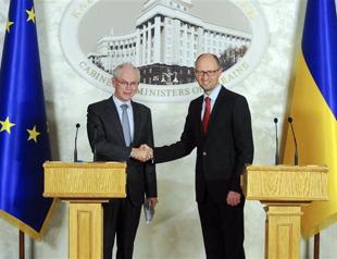 EU, OSCE seek to defuse Ukraine crisis after pro-Russia vote