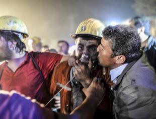 At least 282 workers die in coal mine accident, three days of mourning is declared