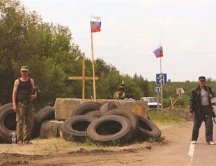 Ukraine on brink of civil war: Lavrov