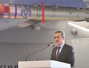 New defense procurement chief keen to boost aerospace industry