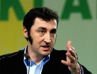 As Germany becomes AKP media’s latest bête noire, German-Turkish politician speaks out