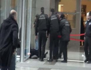 Son kills mother and security officer at Istanbul courthouse