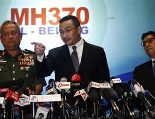Malaysia under fire over chaotic search for missing jet