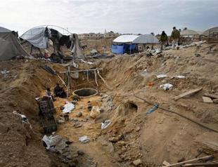 Egypt destroys 1,370 Gaza smuggling tunnels: army