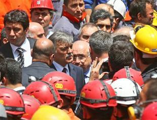 Death toll climbs to 284 at Soma mine as President Gül visits disaster-struck town