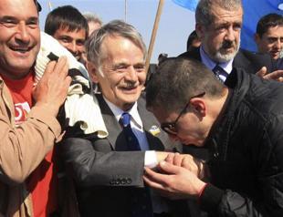 Tatars split over Russian rule after annexation of Crimea