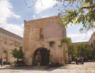 Historic caravanserai a hub for visitors of central town