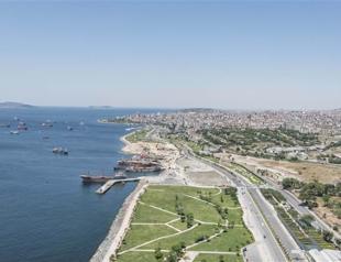 Scaffold collapses, three workers killed in Istanbul