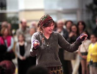 Girl with red foulard and four other Gezi protesters face 98 years in jail