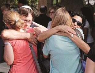 Suspected gunman held for Jewish museum shooting