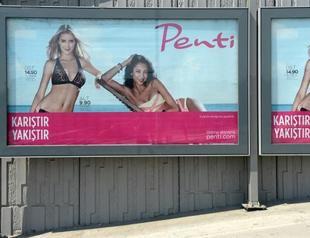 Censorship of women’s legs by Istanbul municipality raises eyebrows