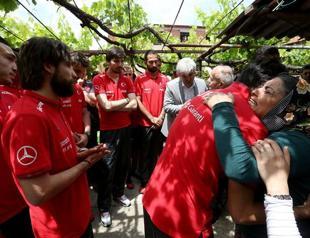 Turkish national team makes emotional visit to Soma