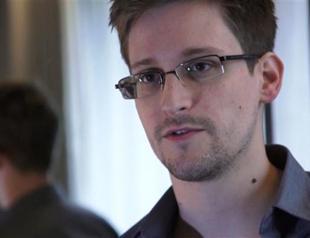 Oliver Stone to write, direct Edward Snowden film