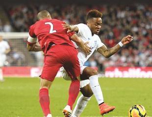 Hodgson to shuffle England pack against Ecuador