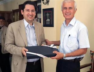 Turkish deputy apologizes to pastor for ‘XXX problem’ on church website