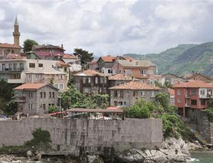 Turkish environment minister defends criticized plant project in Black Sea port