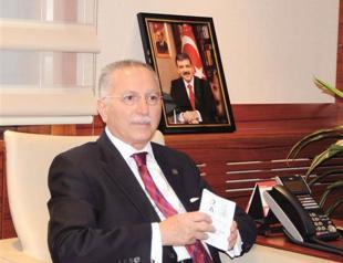 İhsanoğlu nomination leads to cracks in CHP