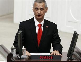 Released Balyoz convict and MHP lawmaker Engin Alan takes oath at Parliament