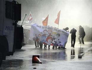 Political unrest stirs volatility of Turkish economy: Moody’s