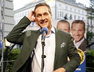 Austrian far-right leader tells Turkish PM to stay at home in Erdoğanistan