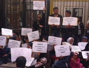 Afghan refugees suspend Ankara sit-in after 53 days, urge UNHCR to meet demands