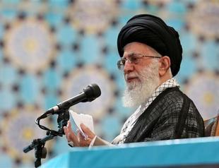 Khamenei says Iran strongly opposes US intervention in Iraq