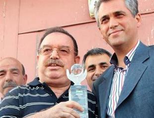 Turkish court releases two Kurdish politicians