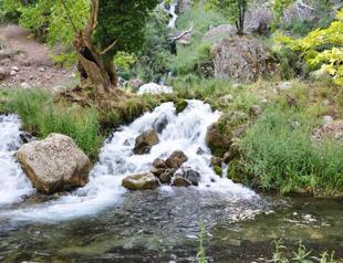Top court declares river threatened by new HES project natural protected area