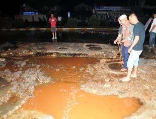 Flood hits Bodrum after water pipeline explodes
