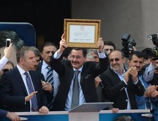 Ankara mayor Gökçek begins new term, endorses Erdoğan presidency