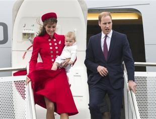 Britain baby Prince George lands in New Zealand for first tour