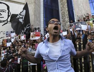 Egypt court upholds prison terms for protest leaders