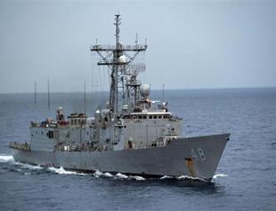 US Navy to test futuristic, super-fast gun at sea in 2016