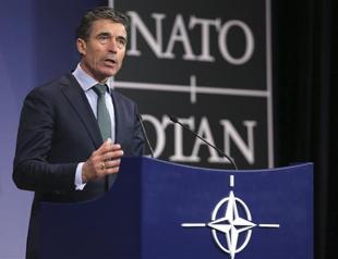 NATO chief warns Russia against further intervention in Ukraine