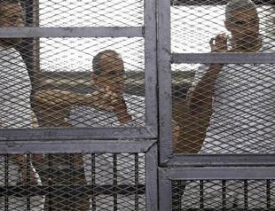 Egypts Sisi wishes jailed Jazeera reporters not tried