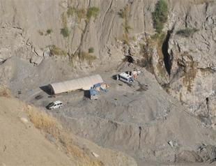 Thousands including child workers employed in unlicensed mines in southeastern Turkey