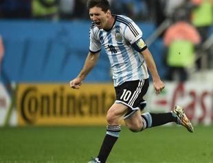Argentina beat Dutch in shootout to set up Germany final