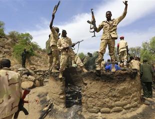 EU sanctions two South Sudan military chiefs for atrocities