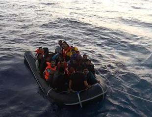 Four die as boat carrying migrants sinks off Turkish coast