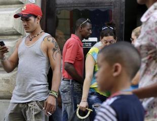 Cuba plans own social media sites after US row