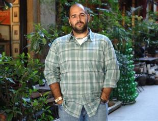 Acclaimed Turkish photoreporter dies after lightning hits his bike