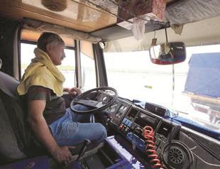 Turkish exports to Iraq suffer as violence deter trucks